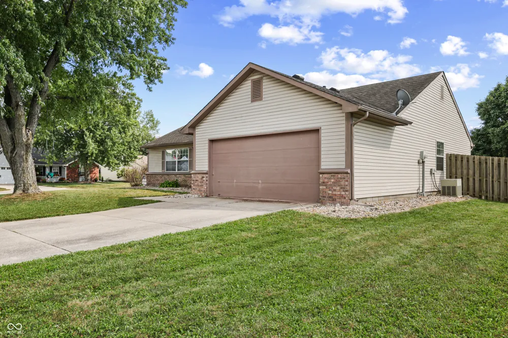6039 Janel Circle Indianapolis, IN 46237