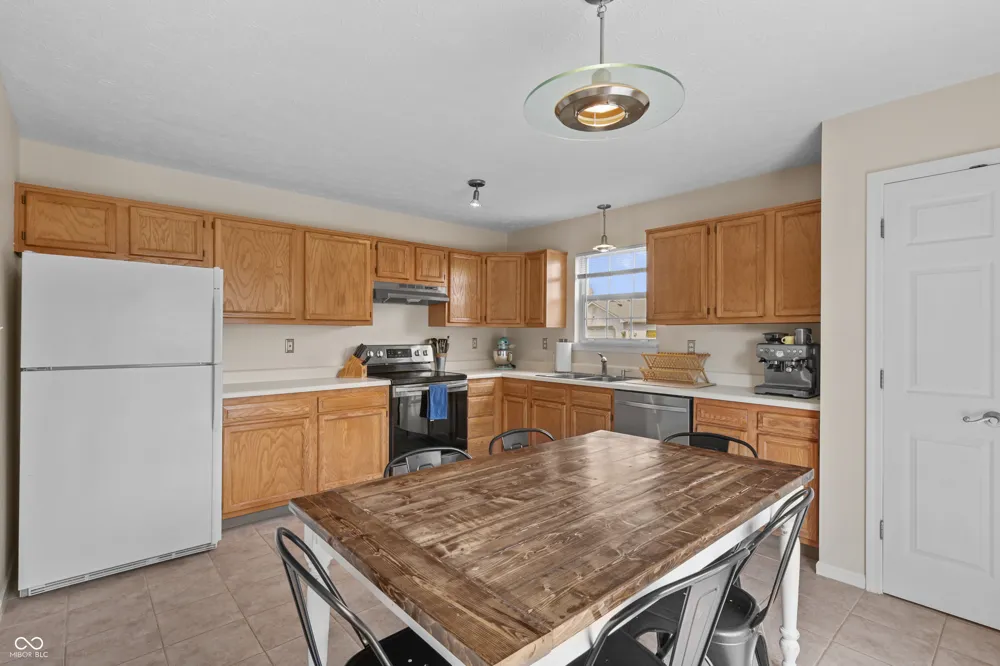 6039 Janel Circle Indianapolis, IN 46237