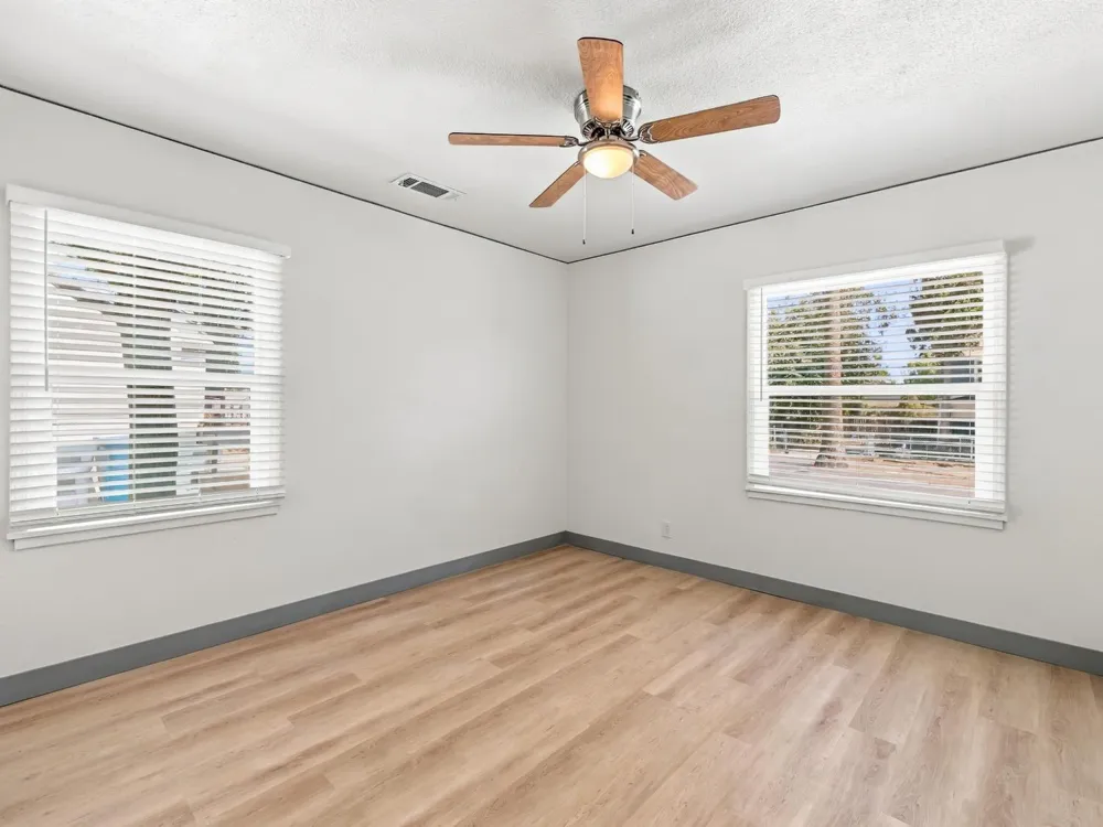 3525 Del Mar Fresno, CA 93704