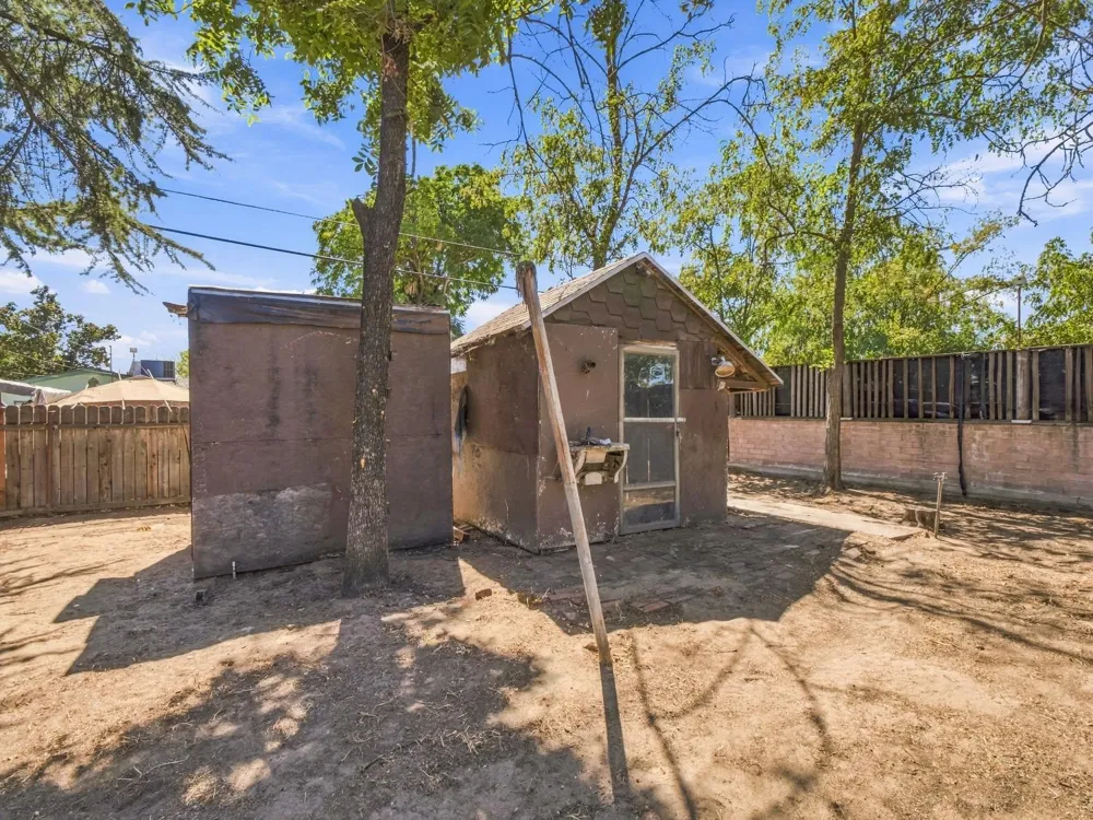 3525 Del Mar Fresno, CA 93704