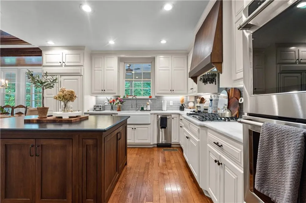 180 Ashborough Park Fayetteville, GA 30215
