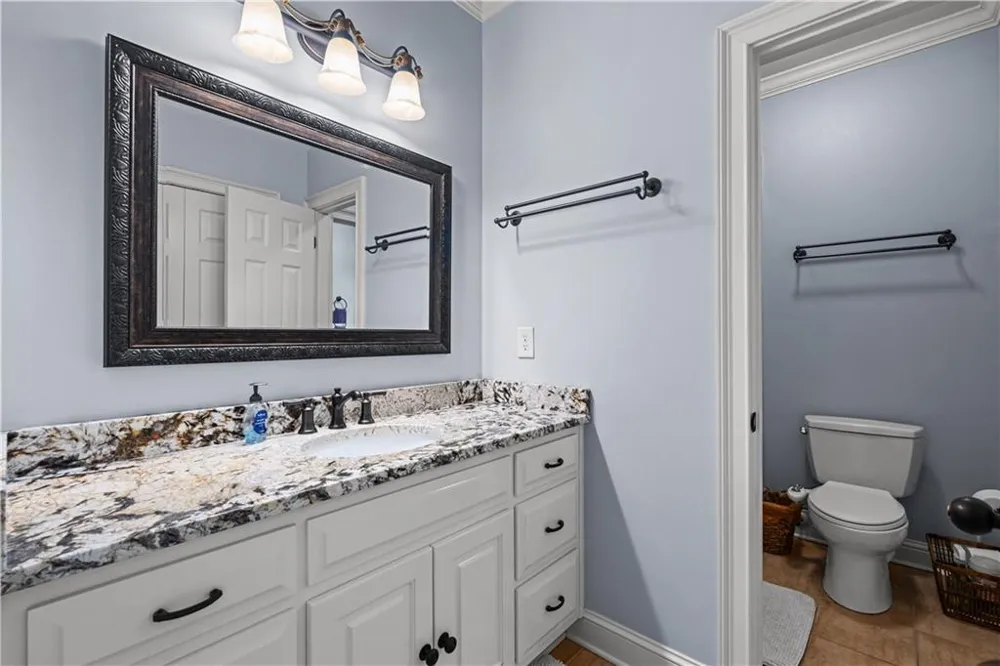 180 Ashborough Park Fayetteville, GA 30215