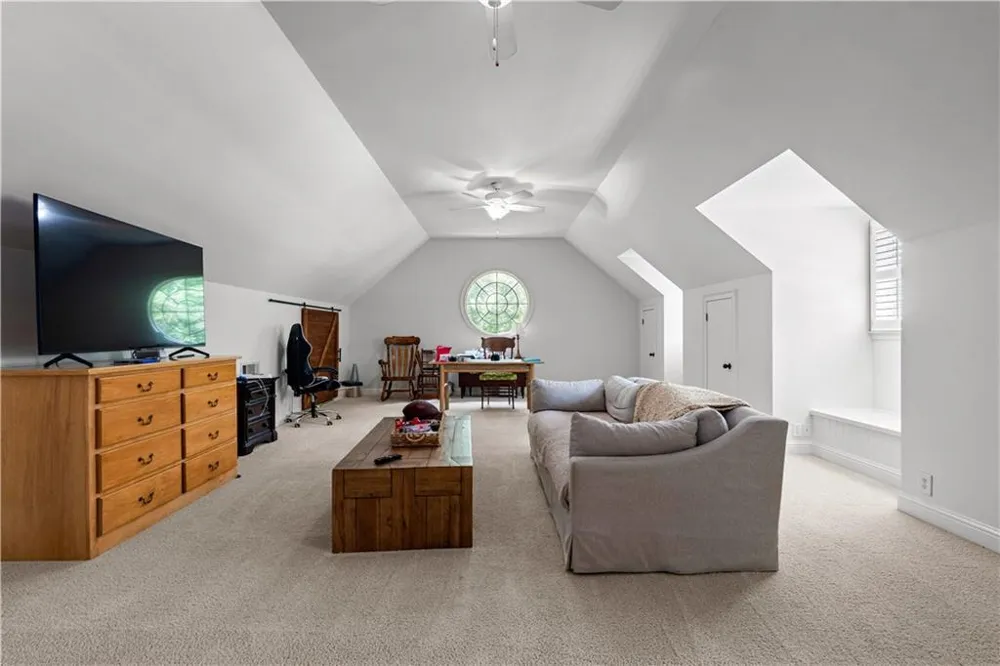 180 Ashborough Park Fayetteville, GA 30215