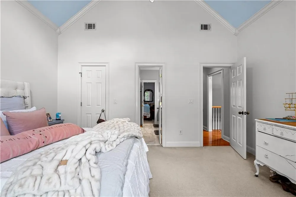 180 Ashborough Park Fayetteville, GA 30215