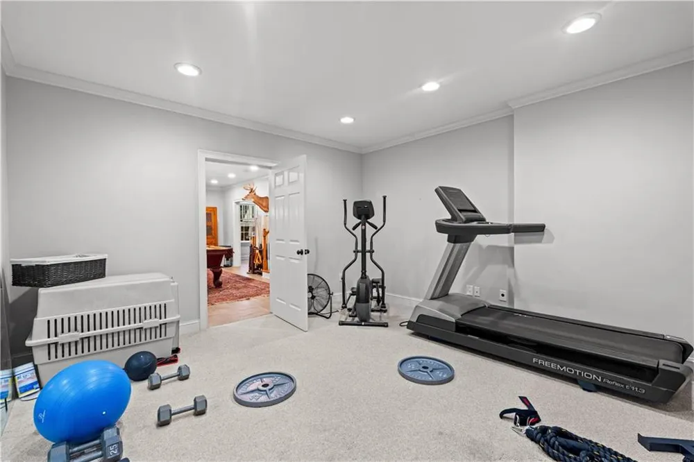 180 Ashborough Park Fayetteville, GA 30215