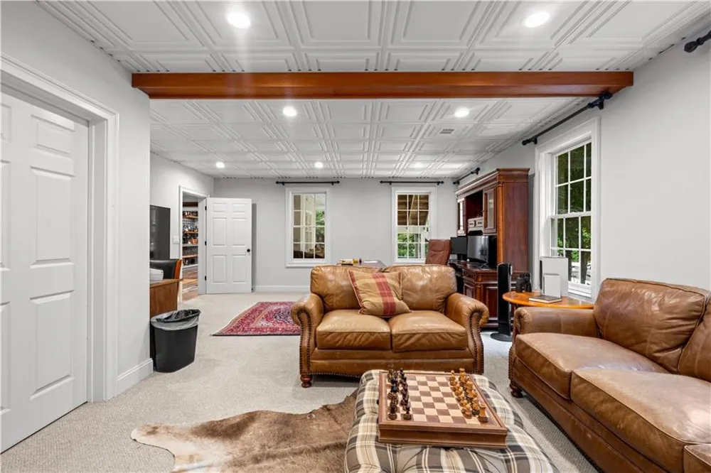 180 Ashborough Park Fayetteville, GA 30215