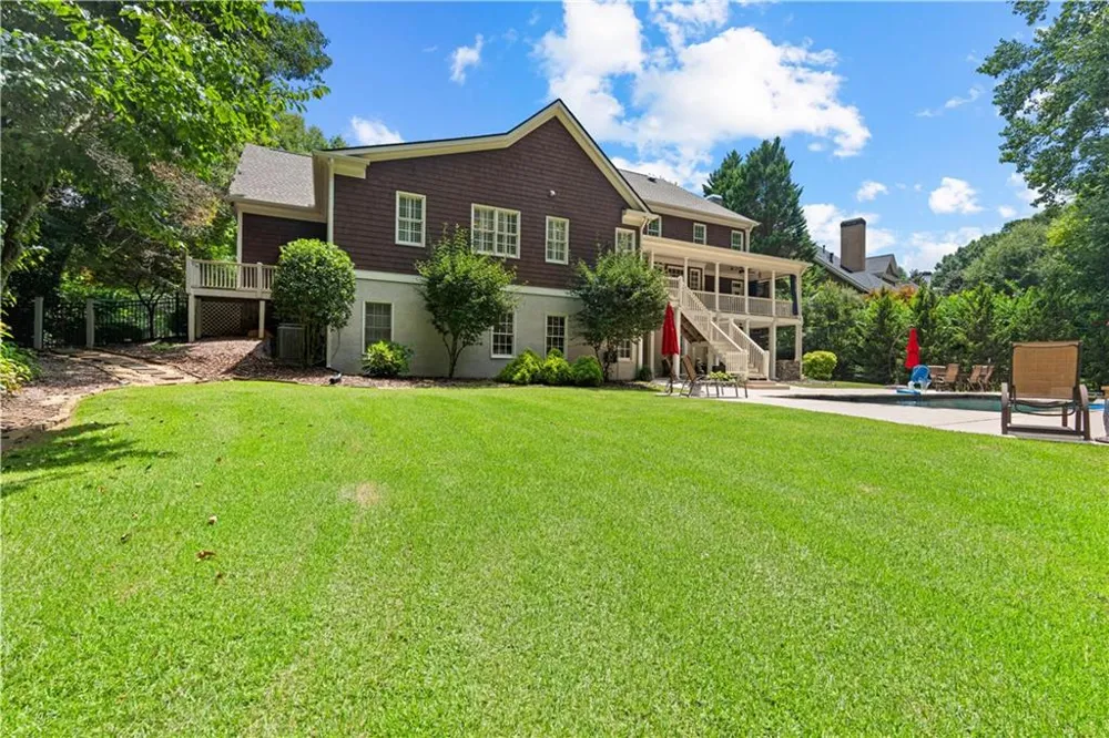 180 Ashborough Park Fayetteville, GA 30215