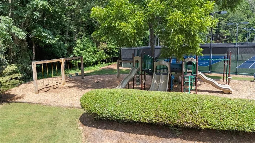 180 Ashborough Park Fayetteville, GA 30215