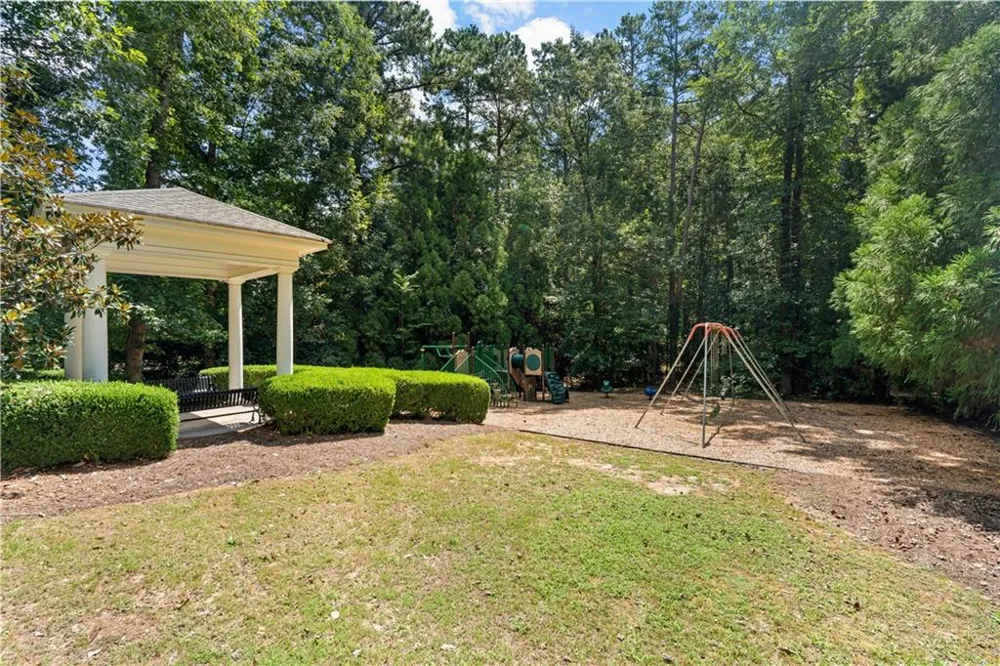 180 Ashborough Park Fayetteville, GA 30215