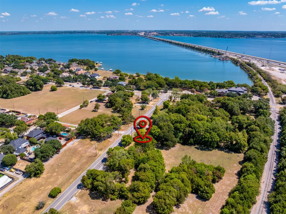 1918 Chiesa Road Rowlett, TX 75088