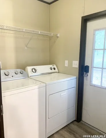 404 Hollow Oak La Vernia, TX 78121