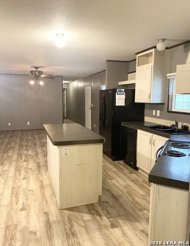 404 Hollow Oak La Vernia, TX 78121