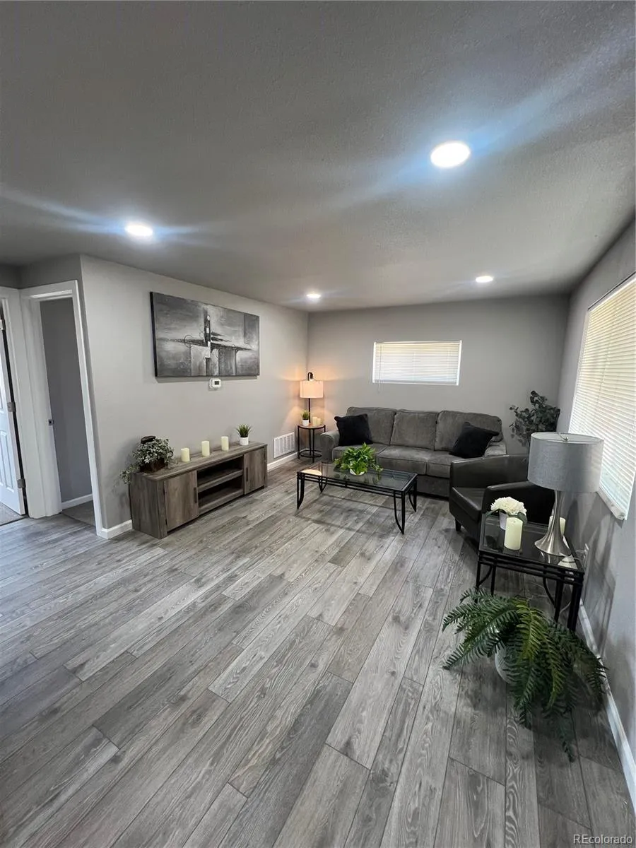 6751 Birch Street Commerce City, CO 80022
