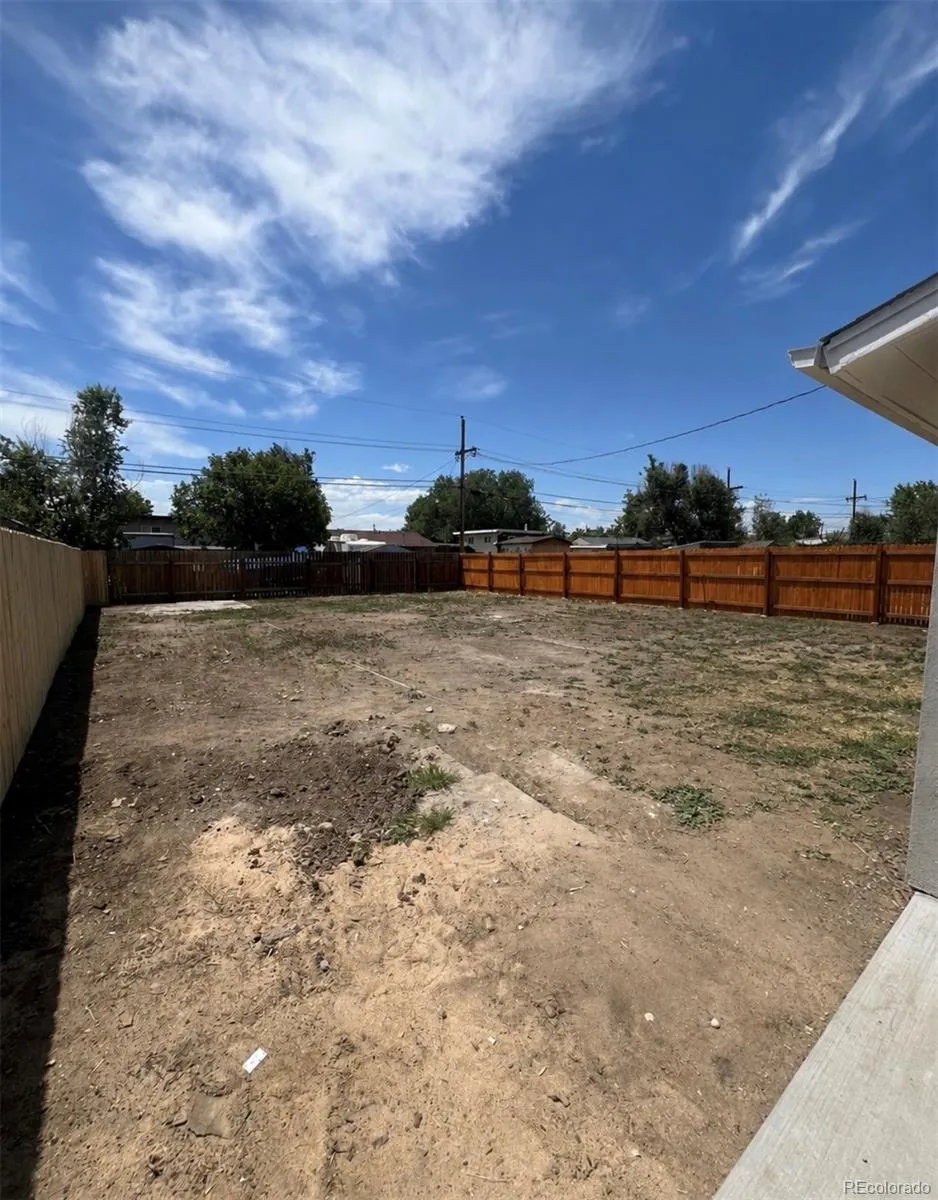6751 Birch Street Commerce City, CO 80022