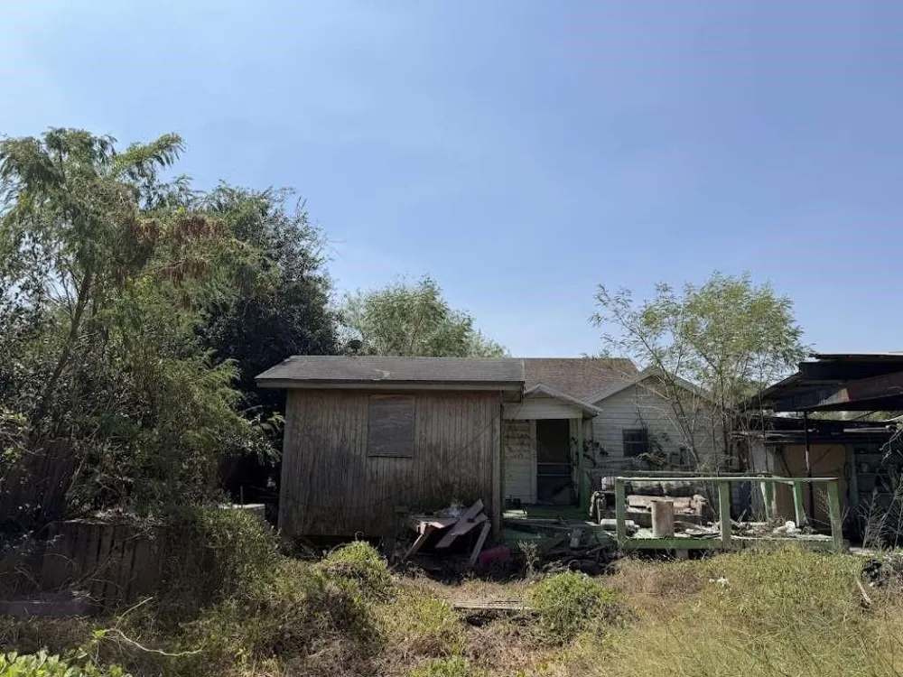 420 E Avenue D Avenue Kingsville, TX 78363