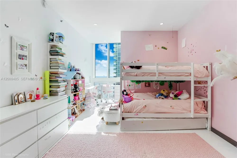 15901 Collins Ave #2701 Sunny Isles Beach, FL 33160