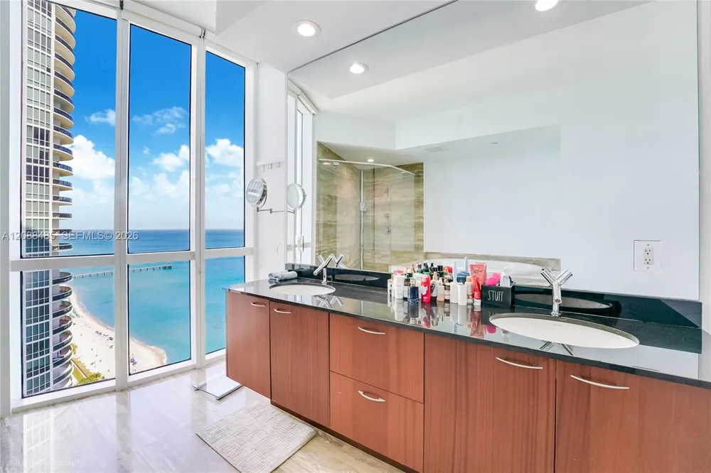 15901 Collins Ave #2701 Sunny Isles Beach, FL 33160