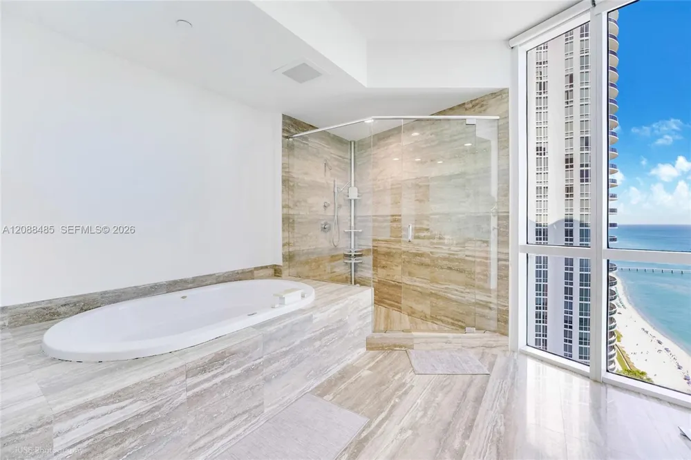 15901 Collins Ave #2701 Sunny Isles Beach, FL 33160