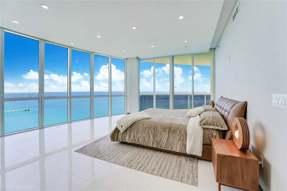 15901 Collins Ave #2701 Sunny Isles Beach, FL 33160