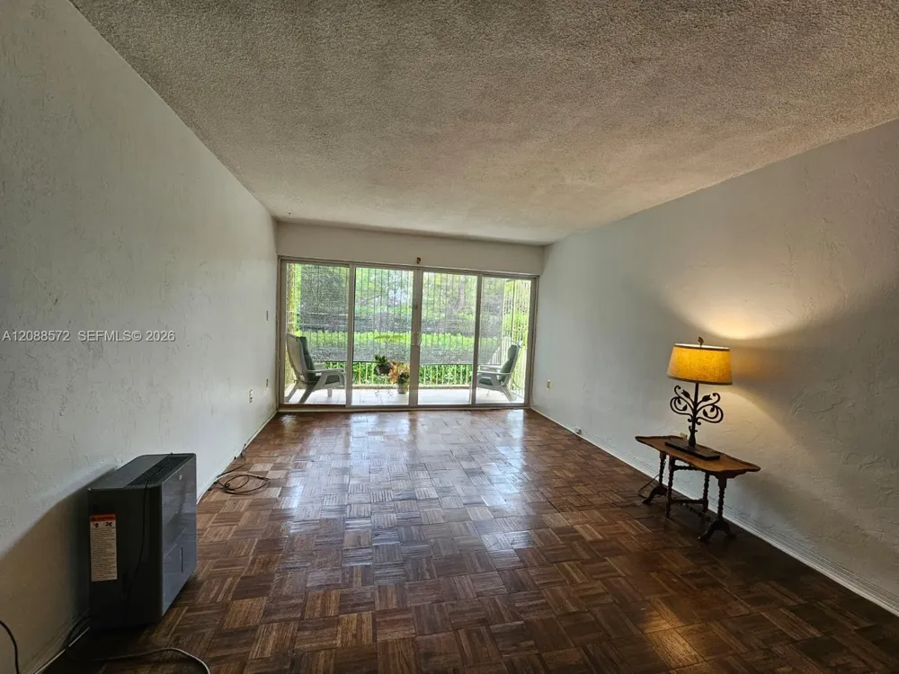 520 NE 38th St #12 Miami, FL 33137