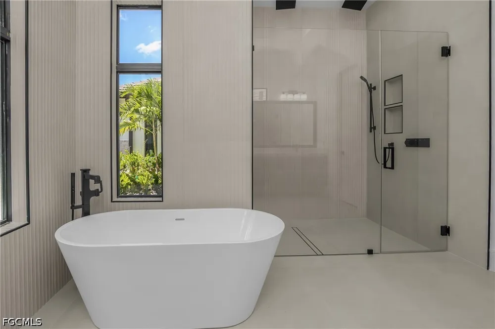 Charthouse Circle Naples, FL 34114