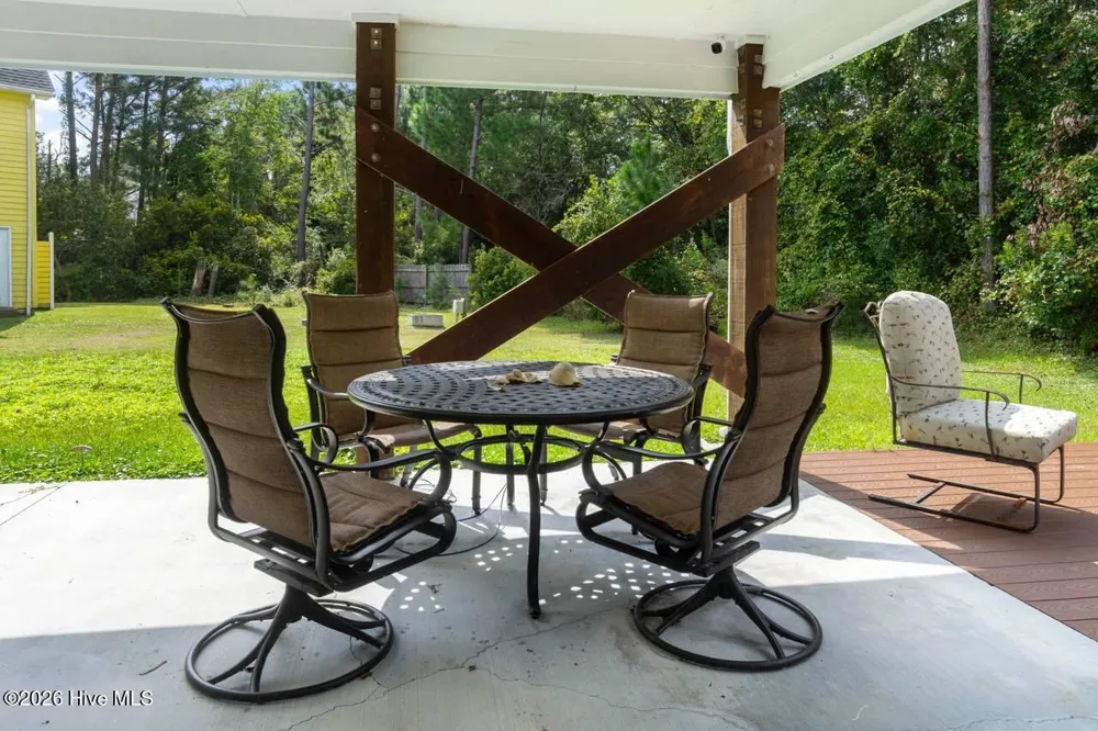 303 Osprey Ridge Court Emerald Isle, NC 28594