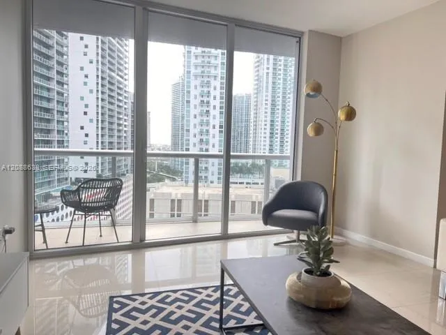485 BRICKELL AV #1707 Miami, FL 33131