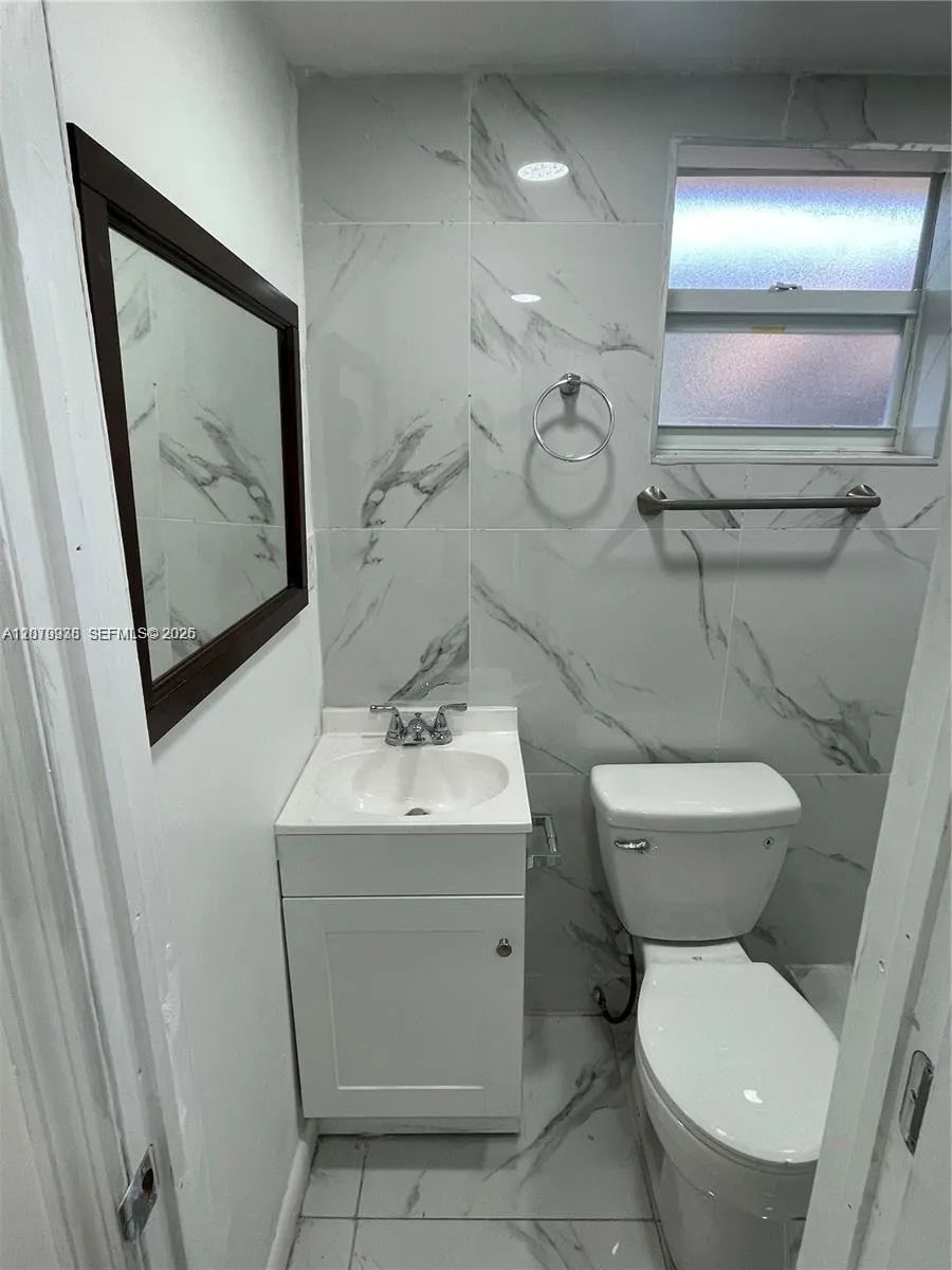 760 NE 168th St #2 North Miami Beach, FL 33162
