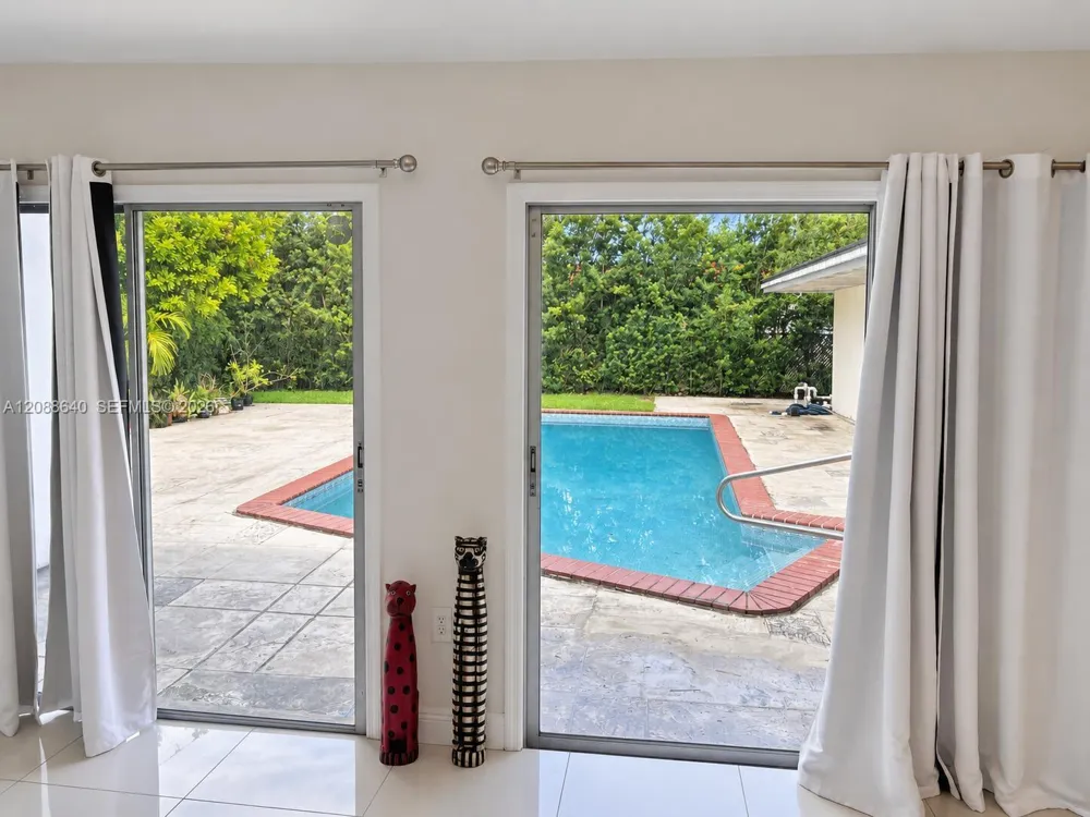 8981 SW 57th Ter Miami, FL 33173