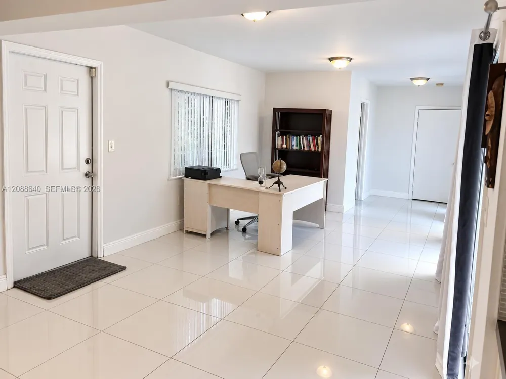 8981 SW 57th Ter Miami, FL 33173
