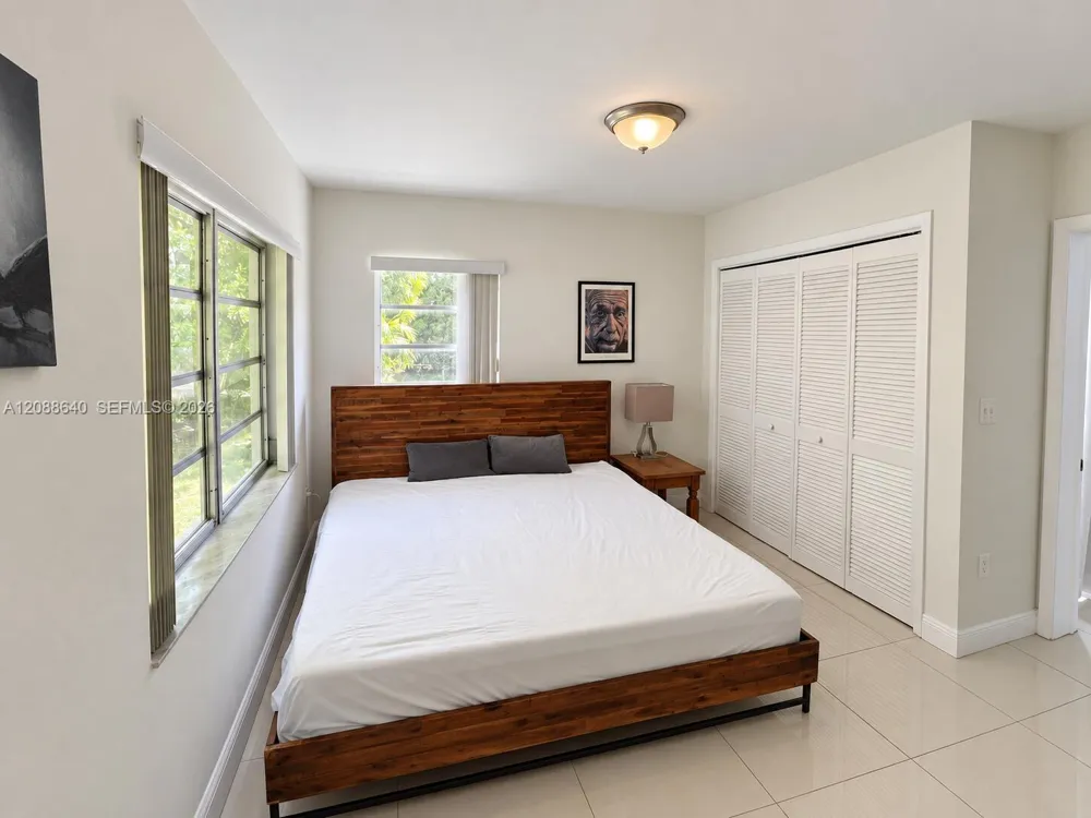 8981 SW 57th Ter Miami, FL 33173