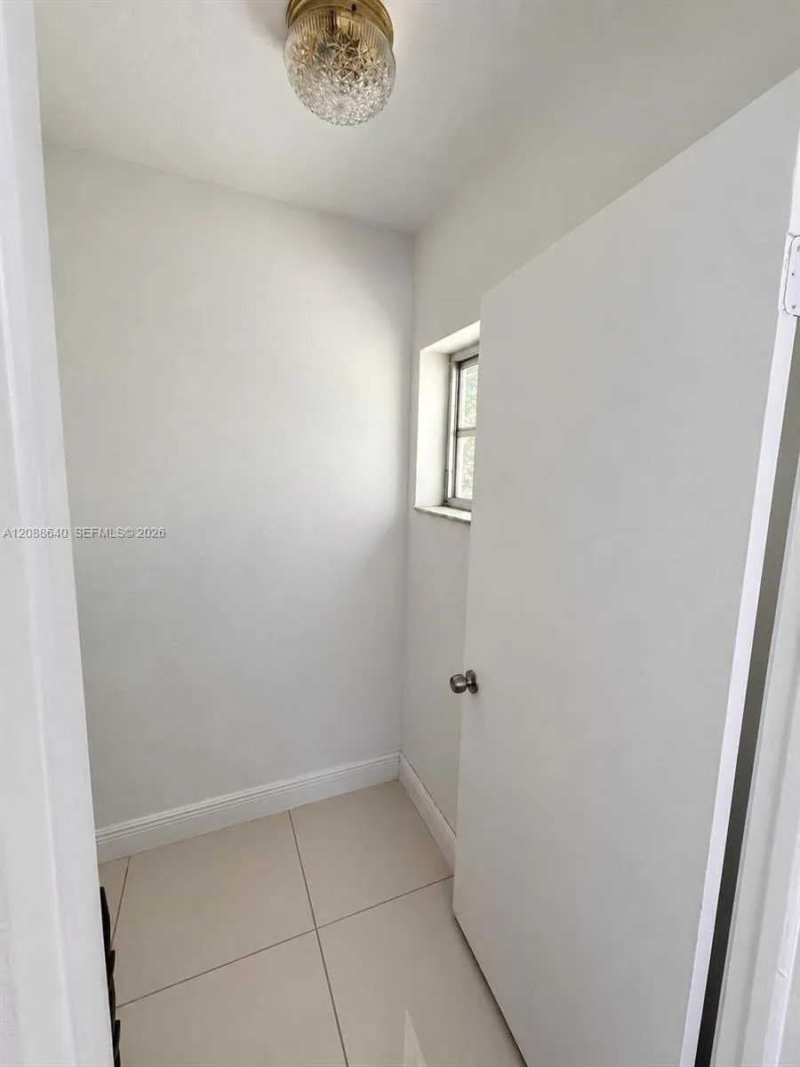 8981 SW 57th Ter Miami, FL 33173