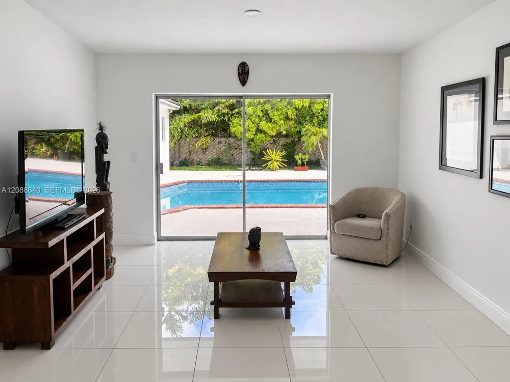 8981 SW 57th Ter Miami, FL 33173