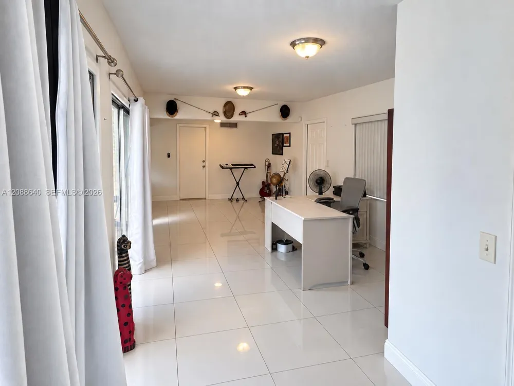 8981 SW 57th Ter Miami, FL 33173