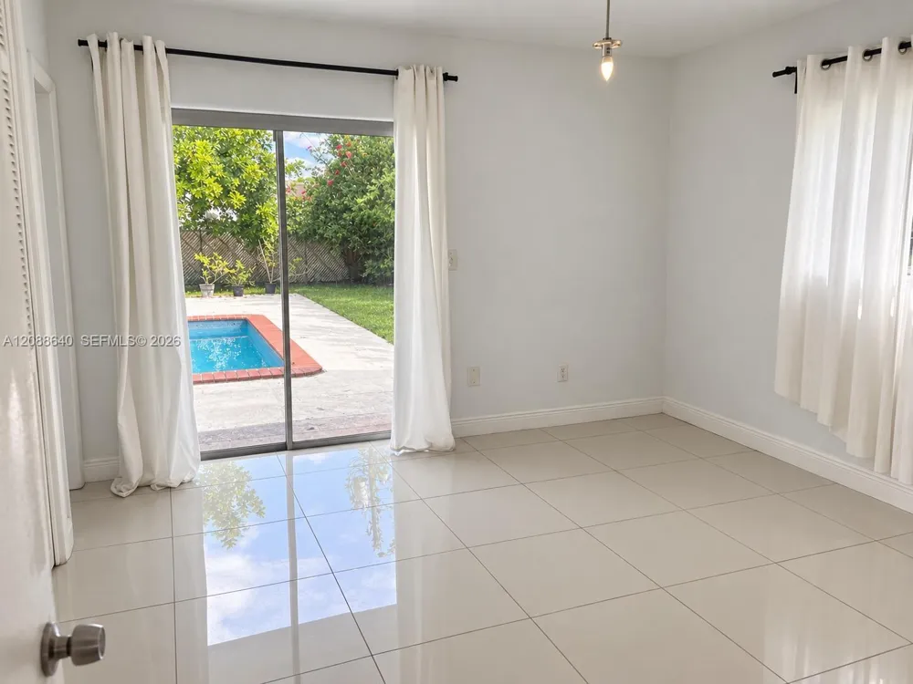 8981 SW 57th Ter Miami, FL 33173
