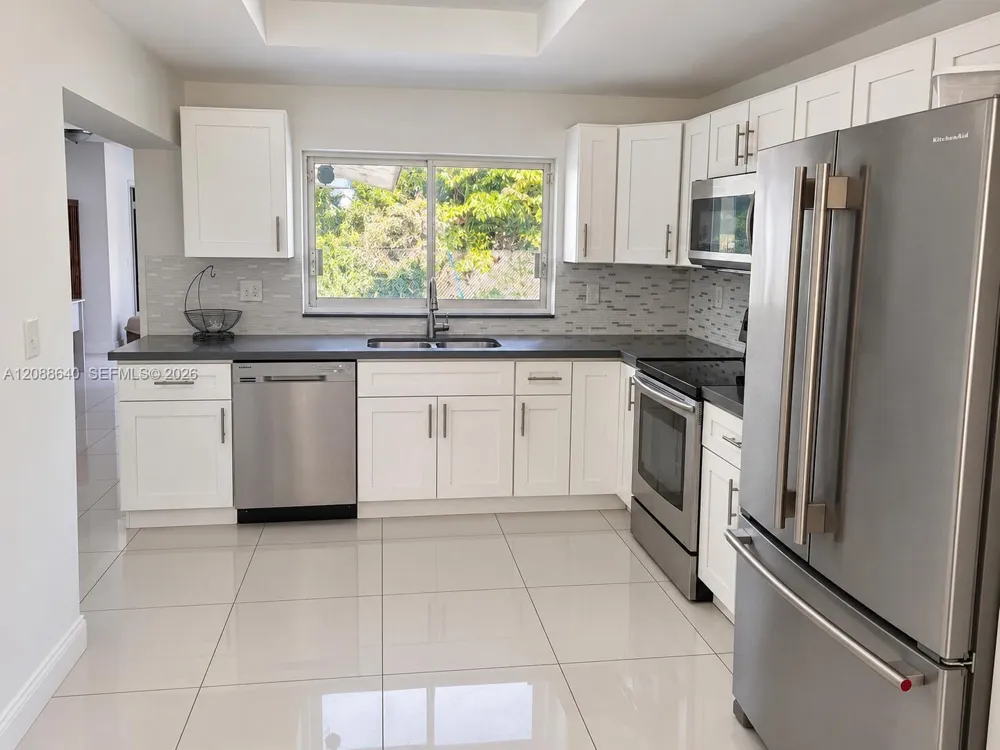 8981 SW 57th Ter Miami, FL 33173