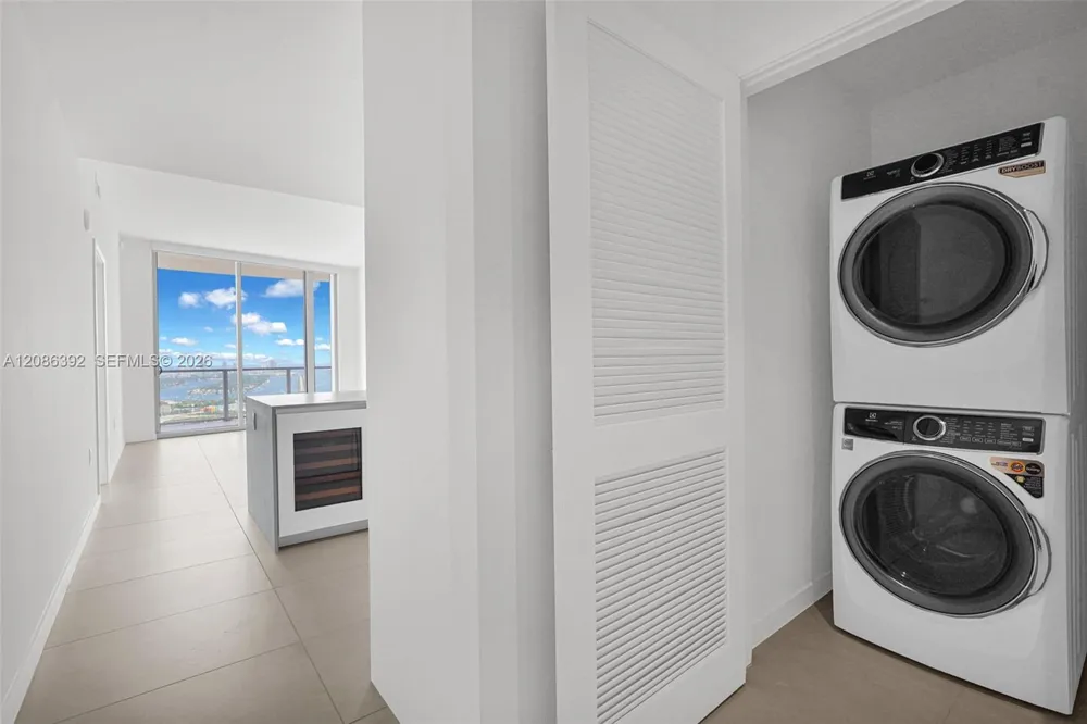 1400 Biscayne Blvd #3705 Miami, FL 33132