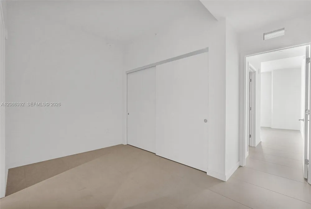 1400 Biscayne Blvd #3705 Miami, FL 33132