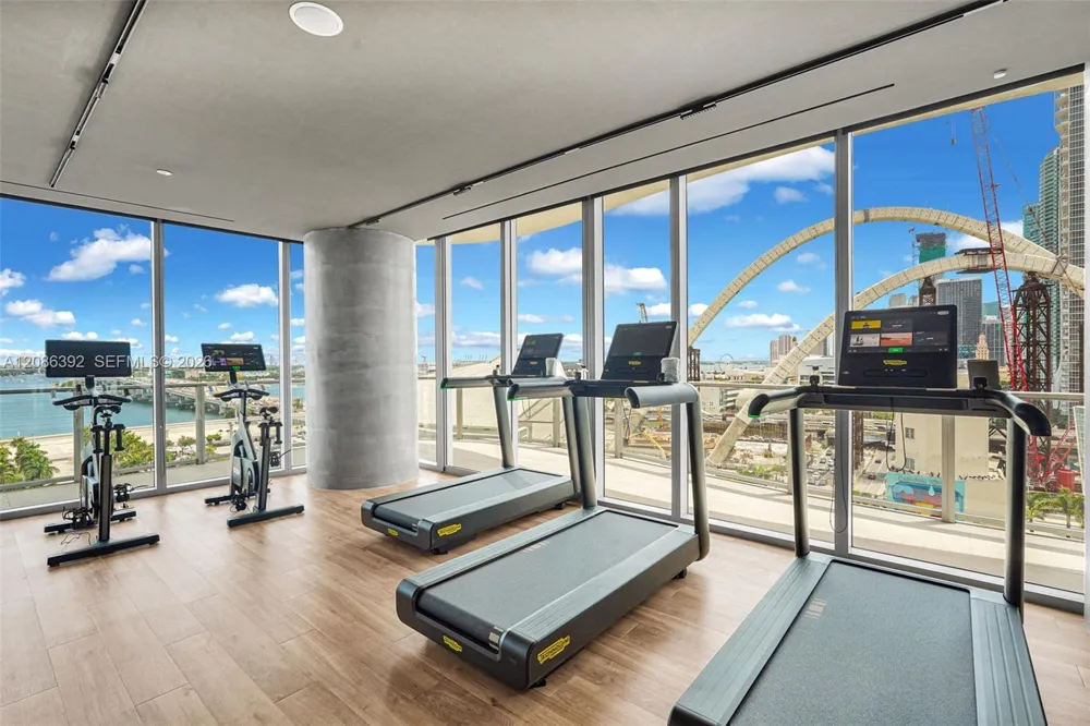 1400 Biscayne Blvd #3705 Miami, FL 33132