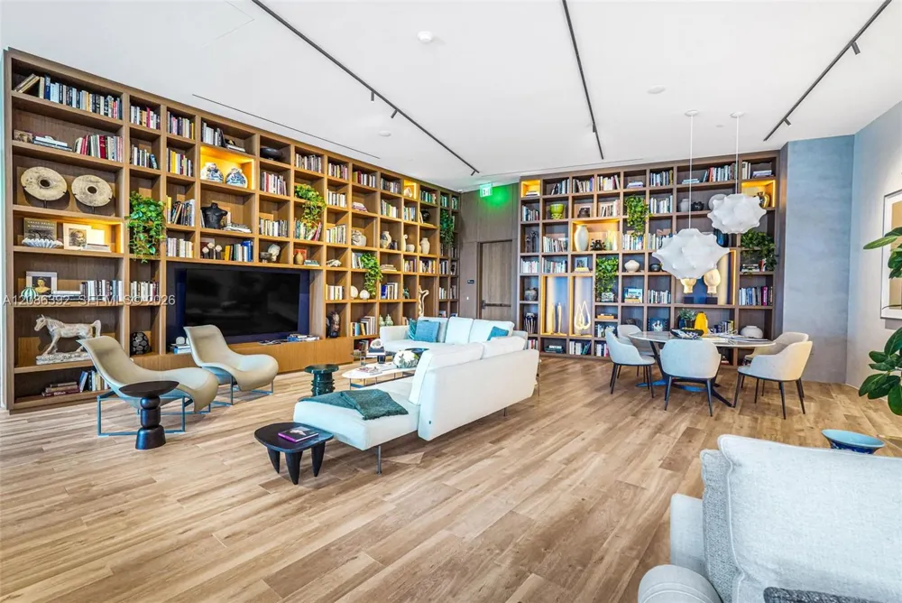 1400 Biscayne Blvd #3705 Miami, FL 33132