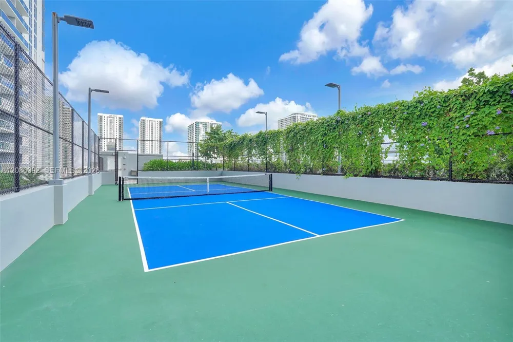 1400 Biscayne Blvd #3705 Miami, FL 33132