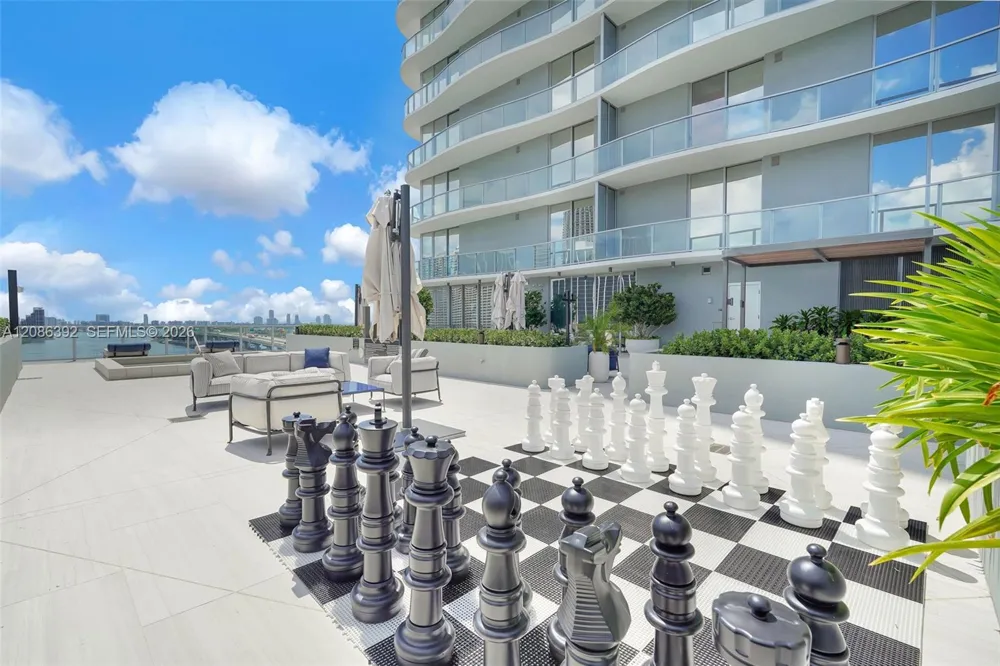 1400 Biscayne Blvd #3705 Miami, FL 33132