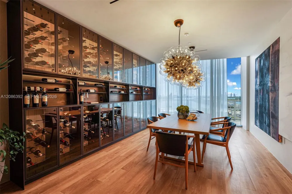 1400 Biscayne Blvd #3705 Miami, FL 33132