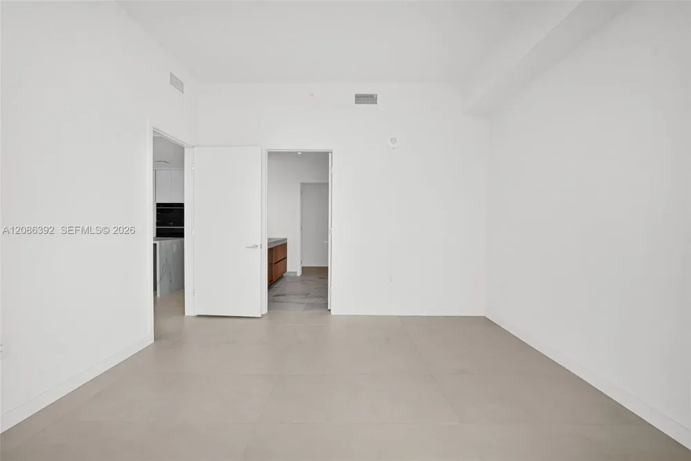 1400 Biscayne Blvd #3705 Miami, FL 33132
