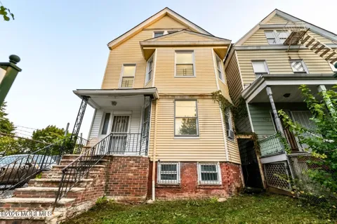148 Fairmount Avenue