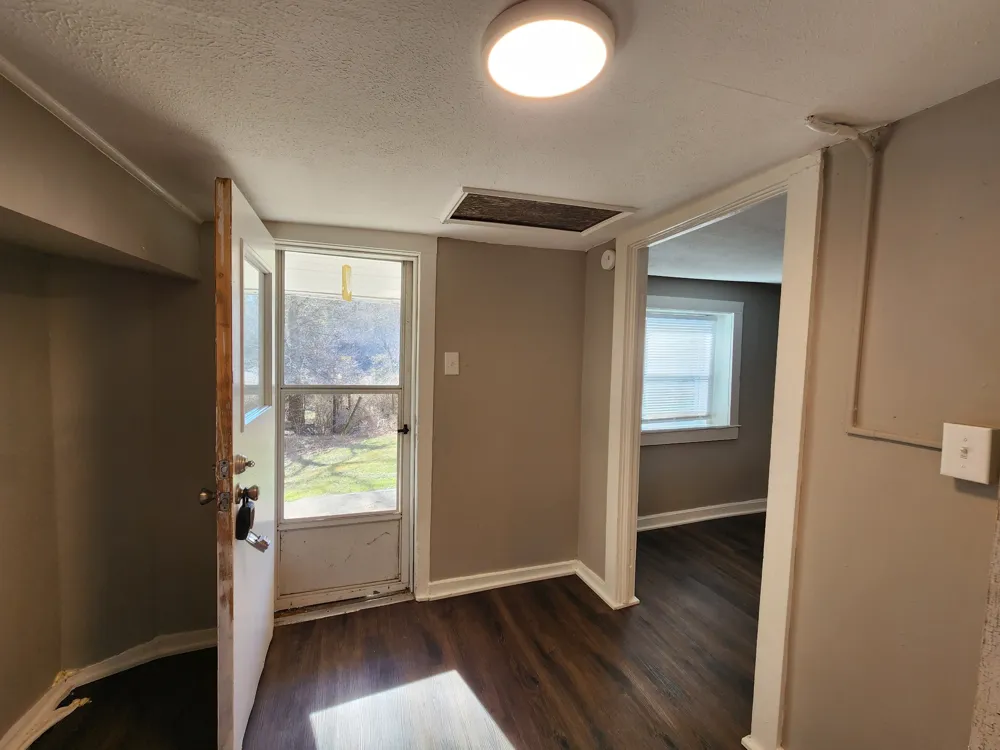 823 Cumberland Dr #C Clarksville, TN 37040