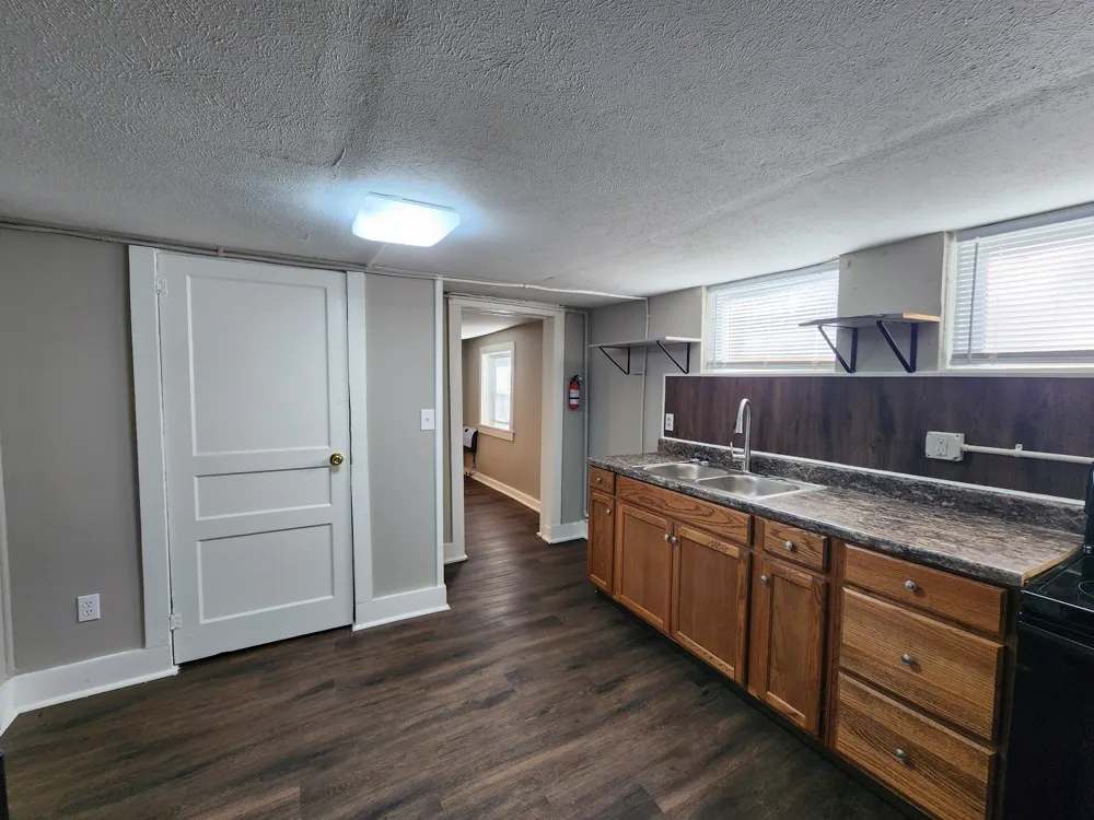 823 Cumberland Dr #C Clarksville, TN 37040