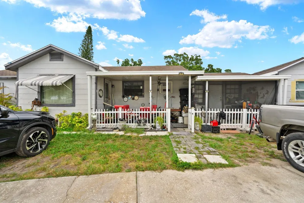 6807 HIMES AVENUE Tampa, FL 33614