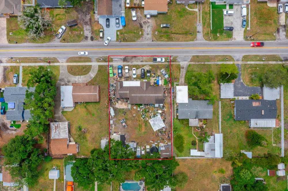 6807 HIMES AVENUE Tampa, FL 33614