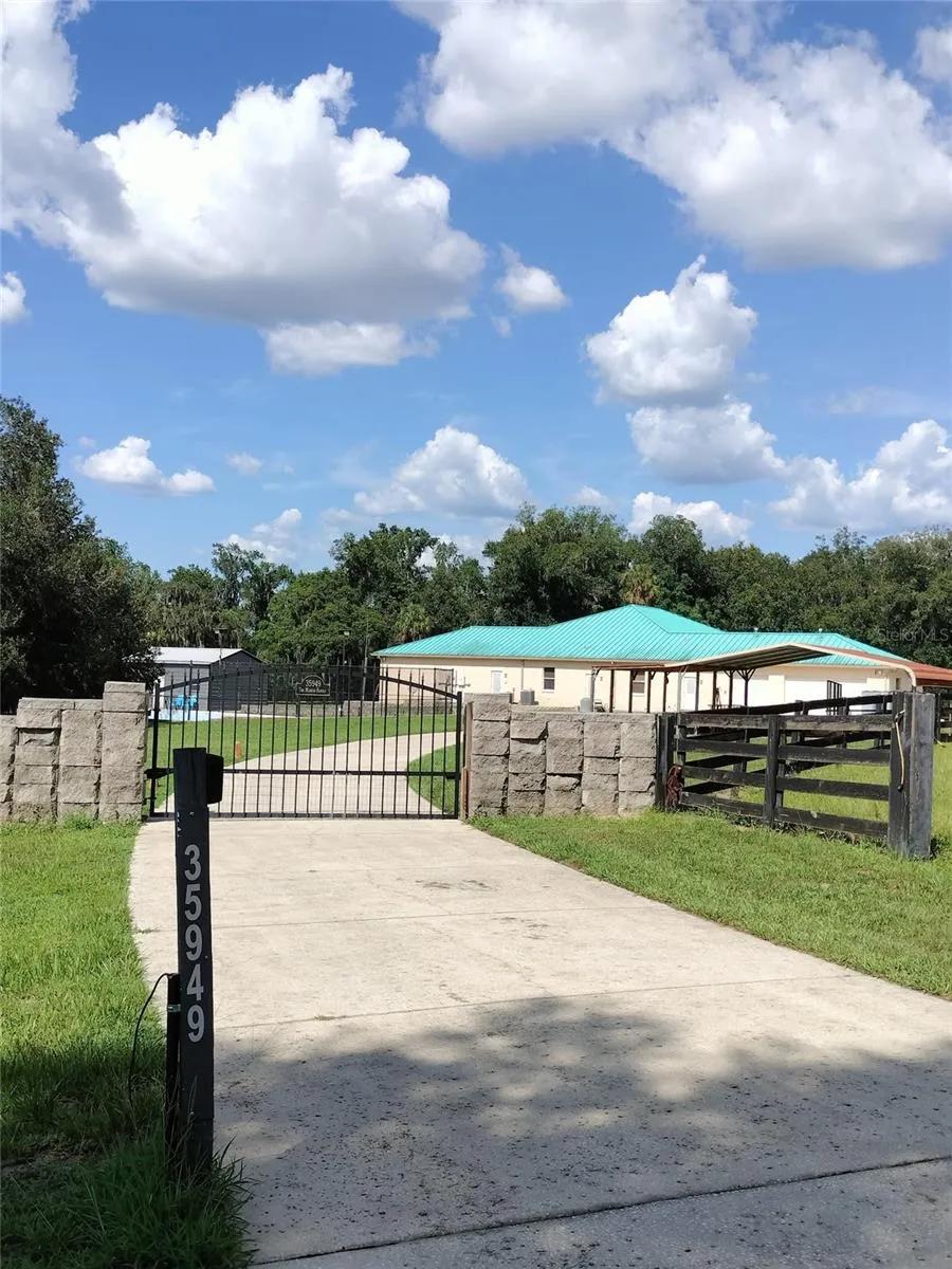 35949 BOZEMAN ROAD Dade City, FL 33525